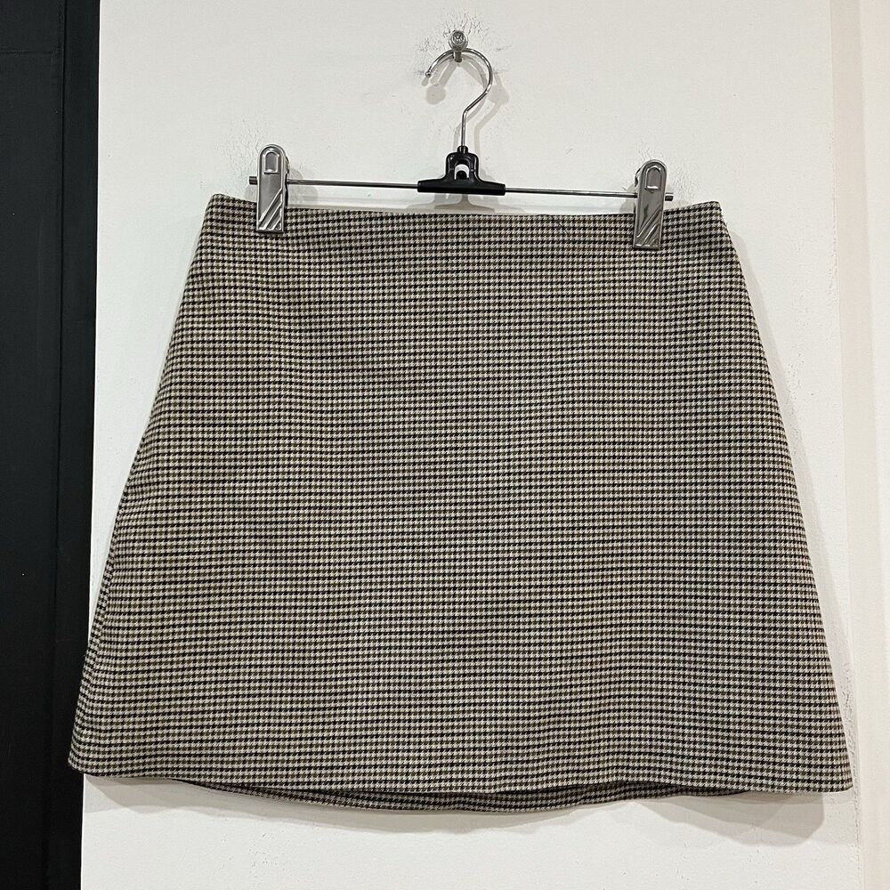 H&M Brown Neutral Houndstooth Mini Skirt Size 6 Preppy Chic Office